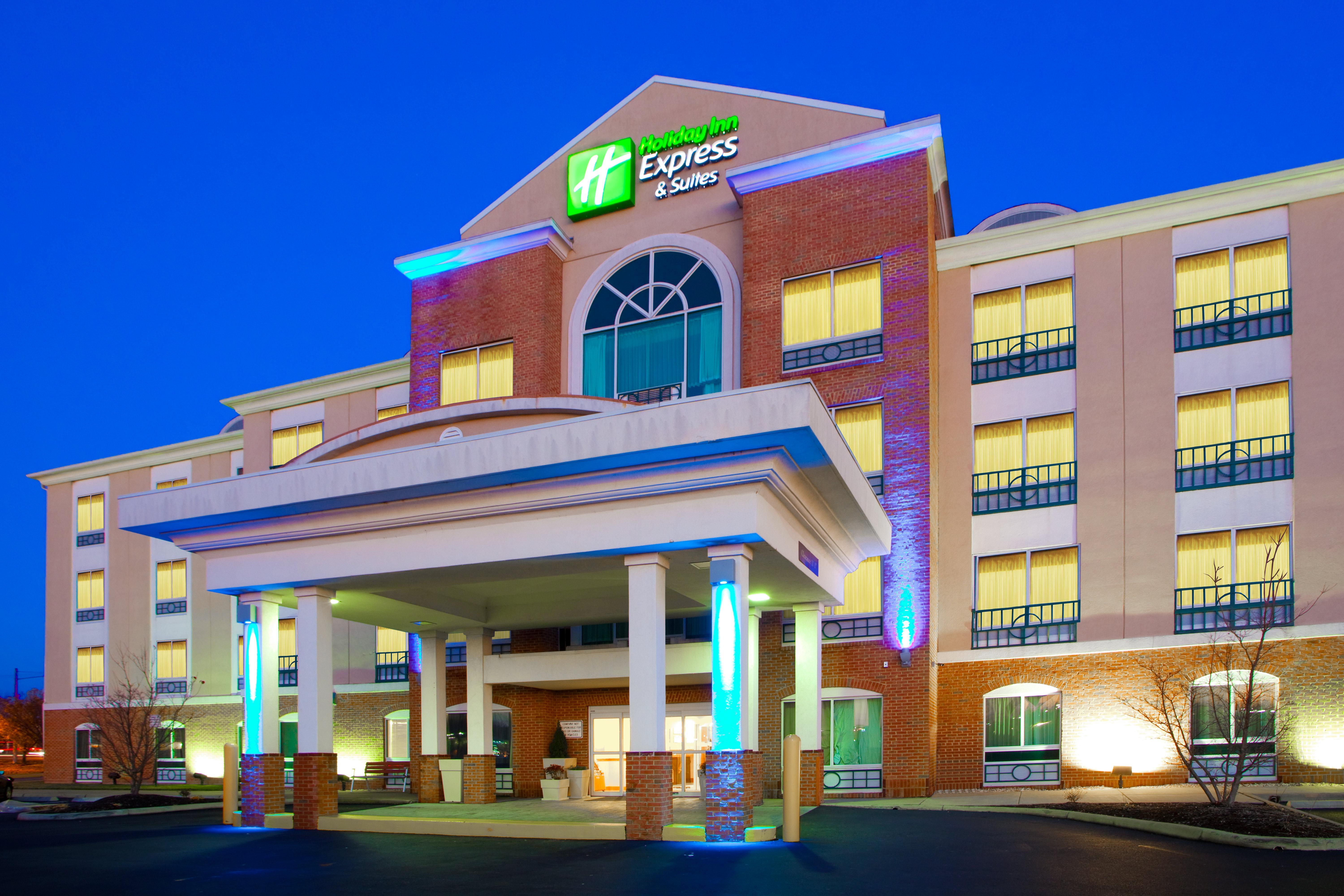 Holiday Inn Express Hotel & Suites Woodbridge, An Ihg Hotel Exterior photo